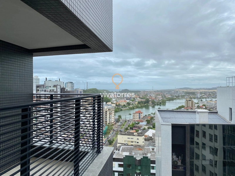 Apartamento 2 dormitórios com suíte à venda no Centro de Torres: 1ª foto da galeria de imagens do imóvel