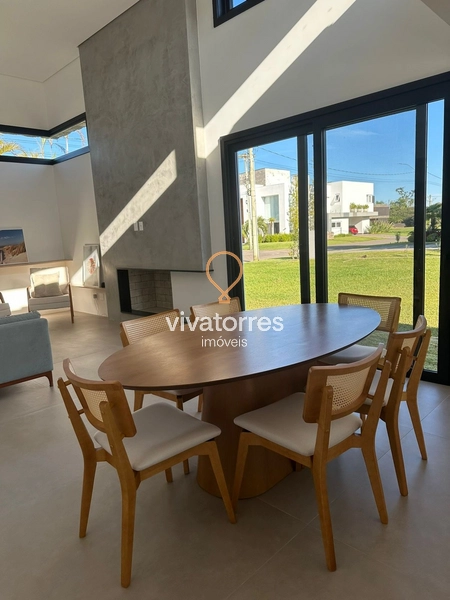 Casa térrea de 3 suítes em condomínio: 4ª foto da galeria de imagens do imóvel