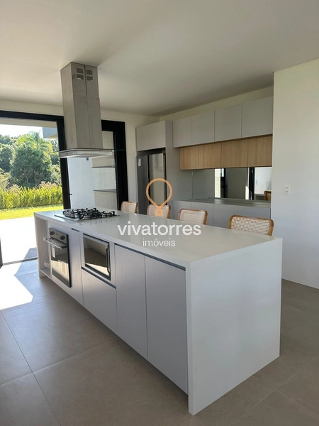 Casa térrea de 3 suítes em condomínio: 1ª foto da galeria de imagens do imóvel