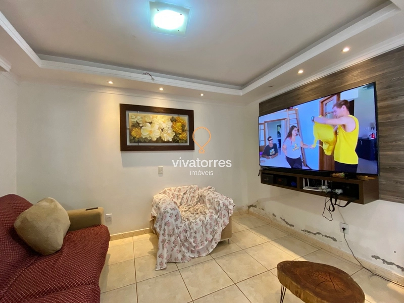 Casa de 4 dormitórios com suíte e piscina: 11ª foto da galeria de imagens do imóvel