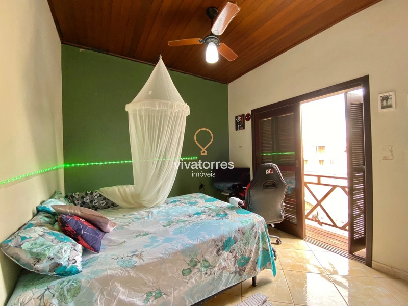 Casa de 4 dormitórios com suíte e piscina: 23ª foto da galeria de imagens do imóvel