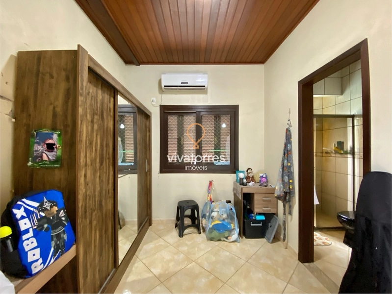 Casa de 4 dormitórios com suíte e piscina: 25ª foto da galeria de imagens do imóvel