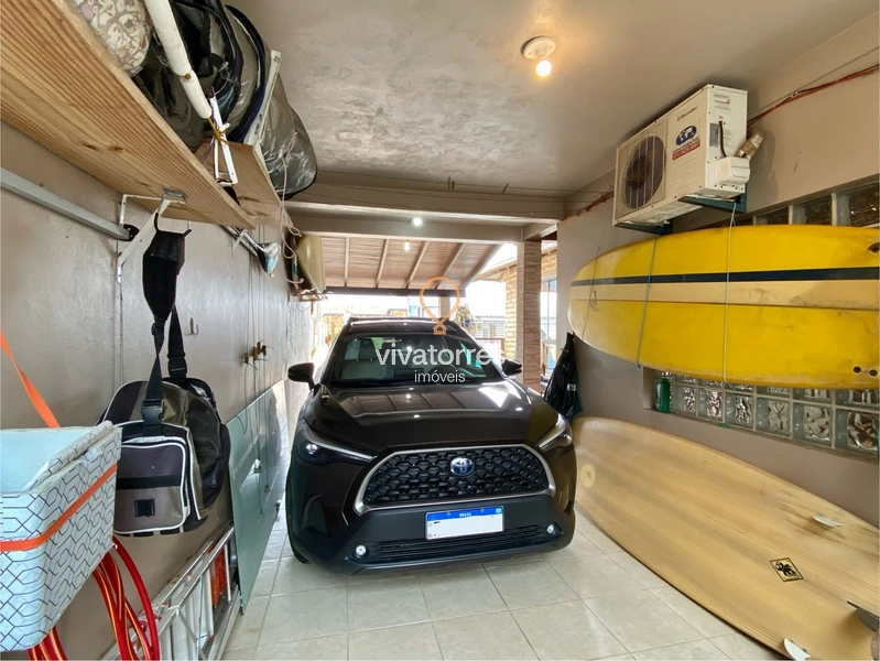 Casa de 4 dormitórios com suíte e piscina: 22ª foto da galeria de imagens do imóvel