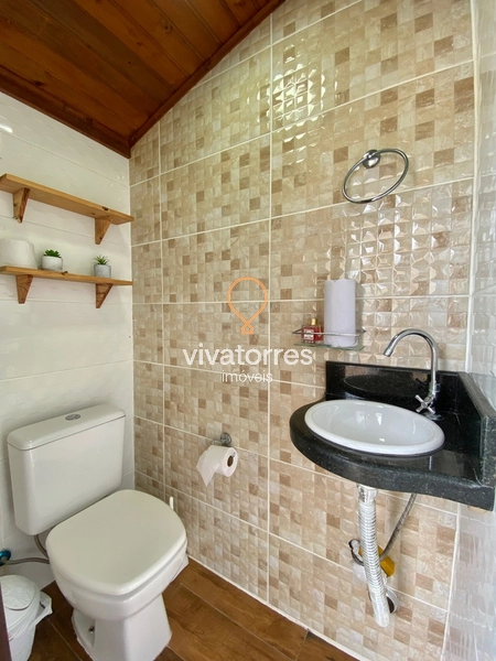 Casa de 4 dormitórios com suíte e piscina: 10ª foto da galeria de imagens do imóvel