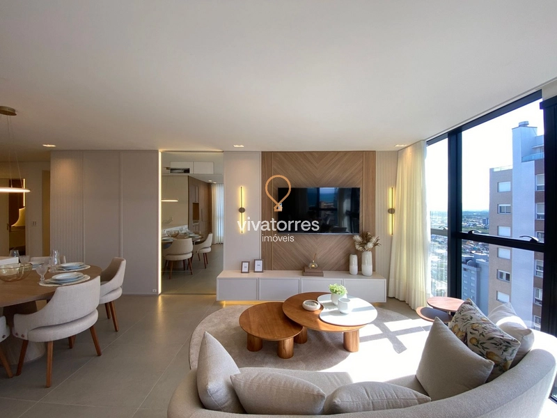 Apartamento 2 suítes próximo as Quatro Praças