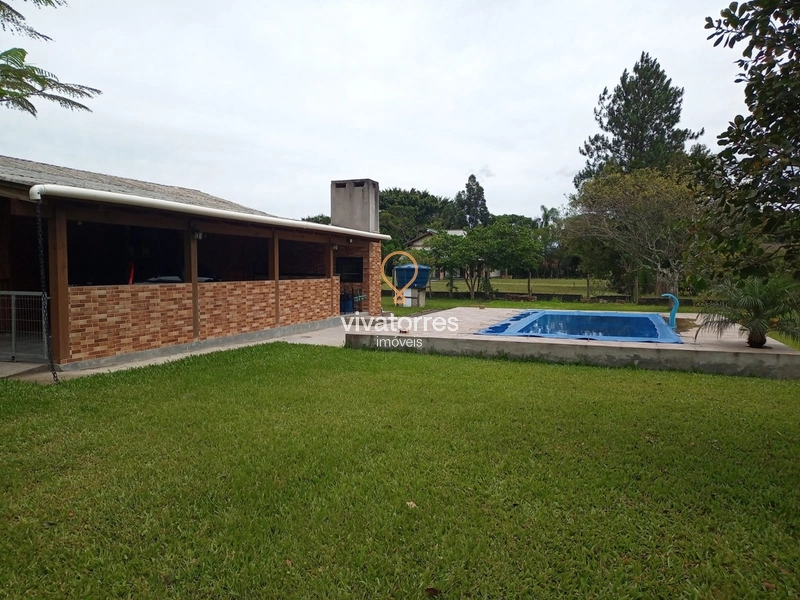 Terro com 2 casa e piscina -Torres Rs-: 2ª foto da galeria de imagens do imóvel