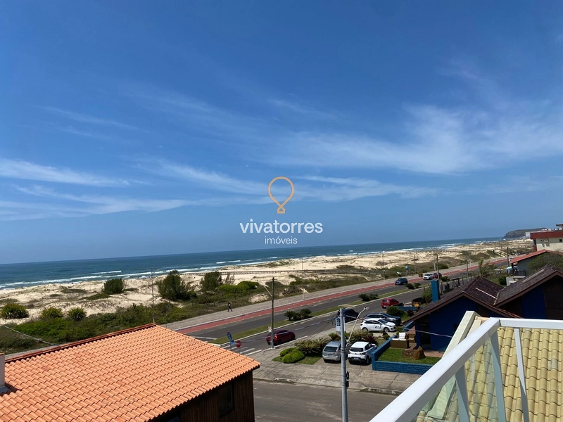 Cobertura com 3 Dormitórios( sendo 01 suíte) Torres-Rs