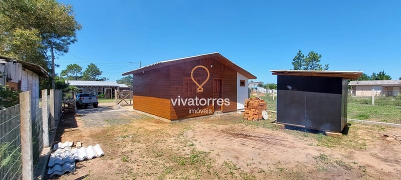 Casa 2 Dormitórios na Itapeva - Torres Rs-: 3ª foto da galeria de imagens do imóvel