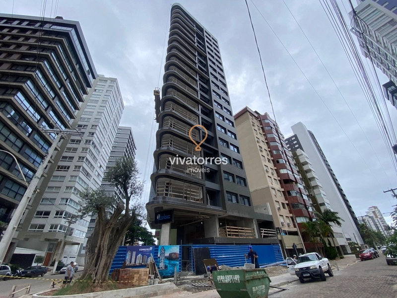 Apartamento de 3 suítes- Torres r-