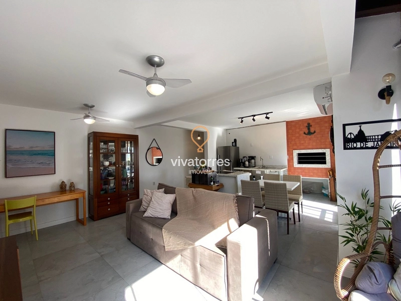 Apartamento com 2 Dormitórios- Torres Rs-: 2ª foto da galeria de imagens do imóvel