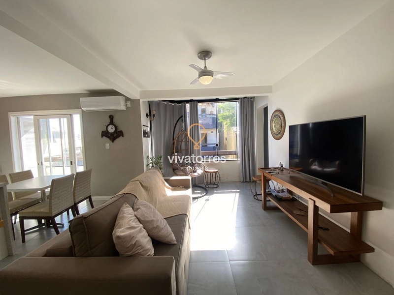 Apartamento com 2 Dormitórios- Torres Rs-: 1ª foto da galeria de imagens do imóvel