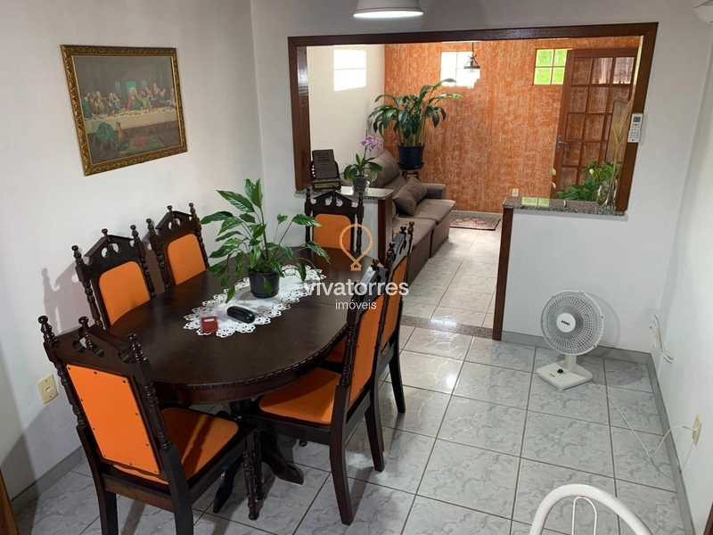 Casa com 03 dormitórios -Torres RS-: 2ª foto da galeria de imagens do imóvel