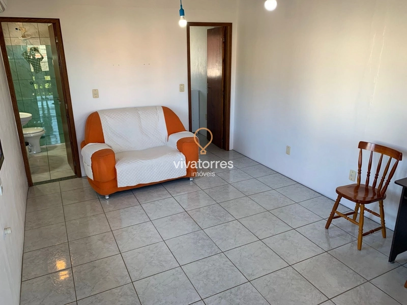 Casa com 03 dormitórios -Torres RS-: 4ª foto da galeria de imagens do imóvel