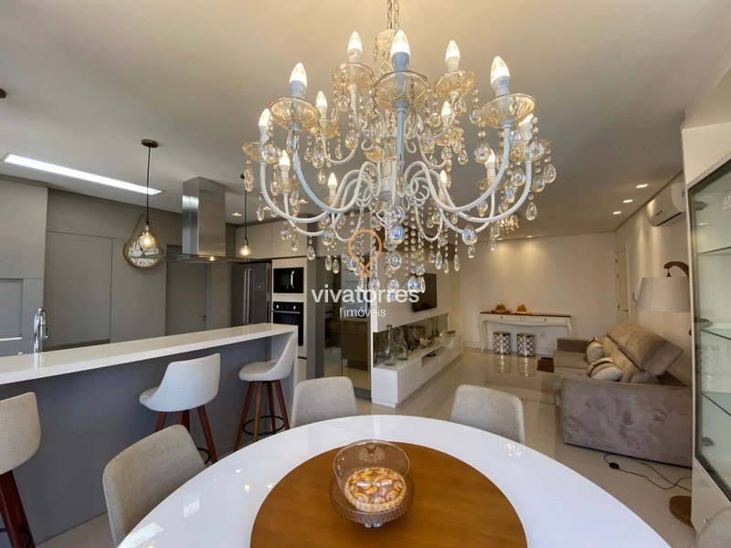 Apartamento de 3 dormitórios sendo 2 suítes- Torres rs-