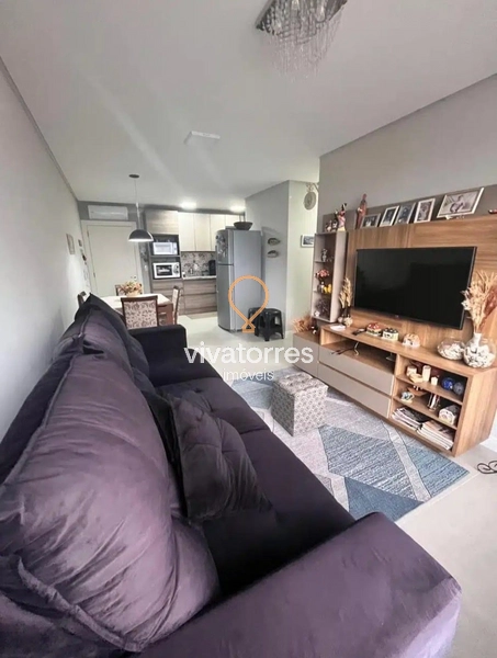 Apartamento de 2 dormitórios com suíte mobiliado no Centro de Torres: 2ª foto da galeria de imagens do imóvel