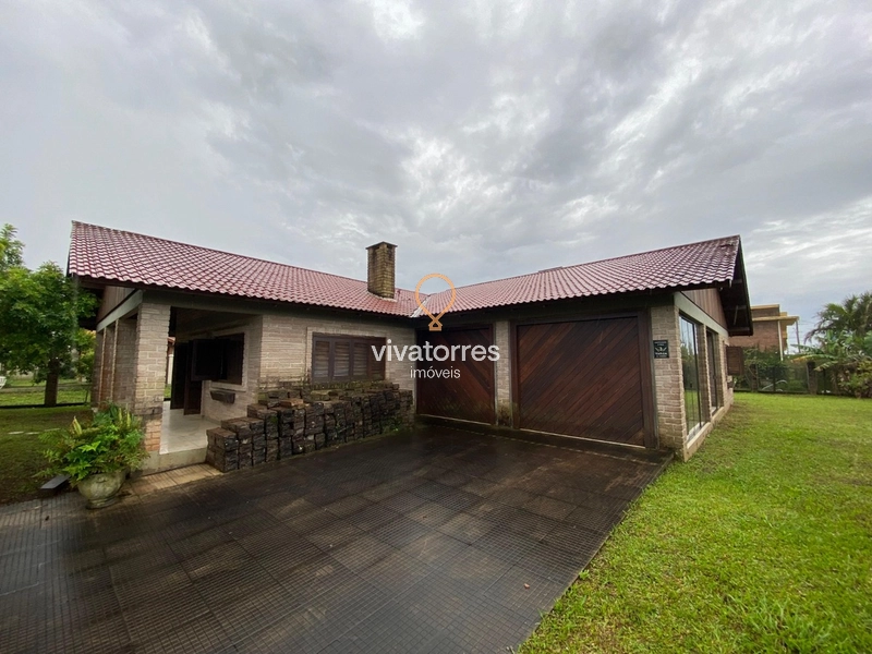 Casa na Praia Paraiso- Torres Rs-: 2ª foto da galeria de imagens do imóvel