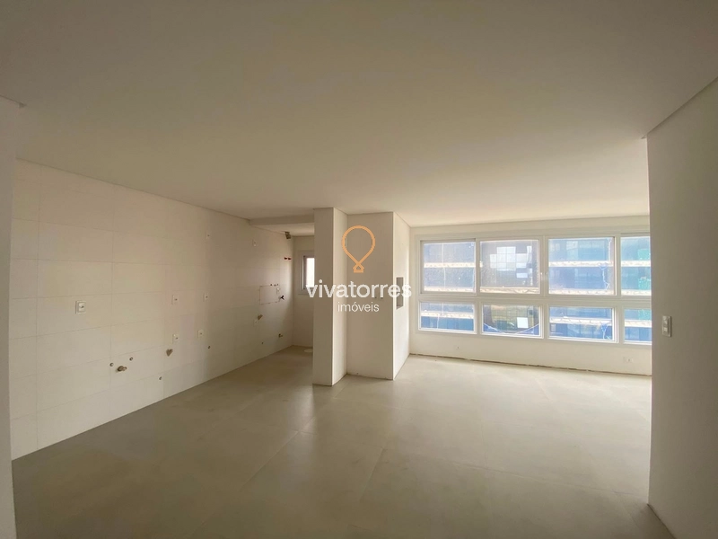 Apartamento de 2 dormitórios sendo 1 suíte- Torres Rs-: 2ª foto da galeria de imagens do imóvel