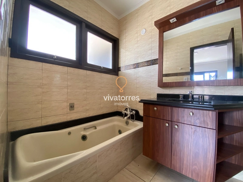 Belíssima casa em estilo clássico: 26ª foto da galeria de imagens do imóvel