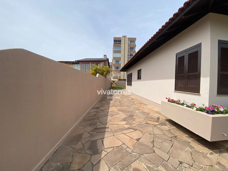 Belíssima casa em estilo clássico: 10ª foto da galeria de imagens do imóvel