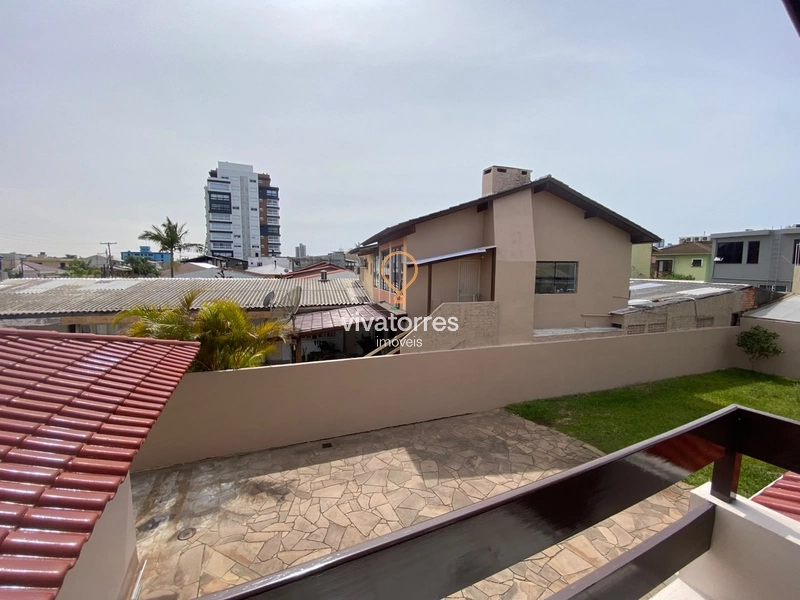 Belíssima casa em estilo clássico: 23ª foto da galeria de imagens do imóvel