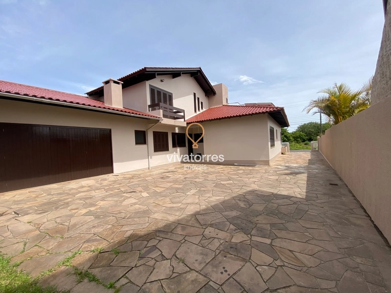 Belíssima casa em estilo clássico: 4ª foto da galeria de imagens do imóvel