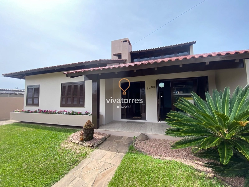 Belíssima casa em estilo clássico: 1ª foto da galeria de imagens do imóvel