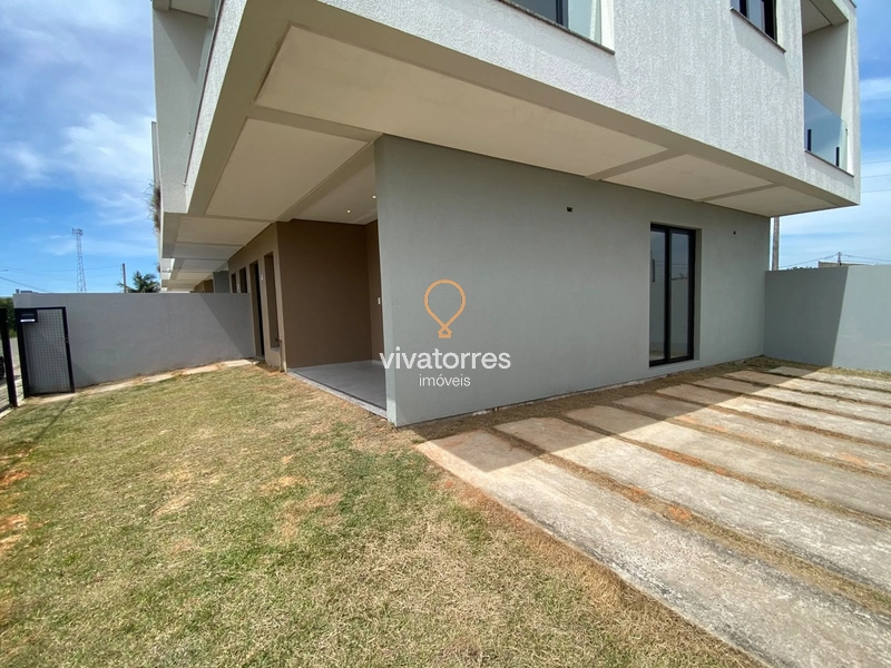 Sobrado com 3 dormitórios sendo 1 suíte- Torres Rs-: 4ª foto da galeria de imagens do imóvel