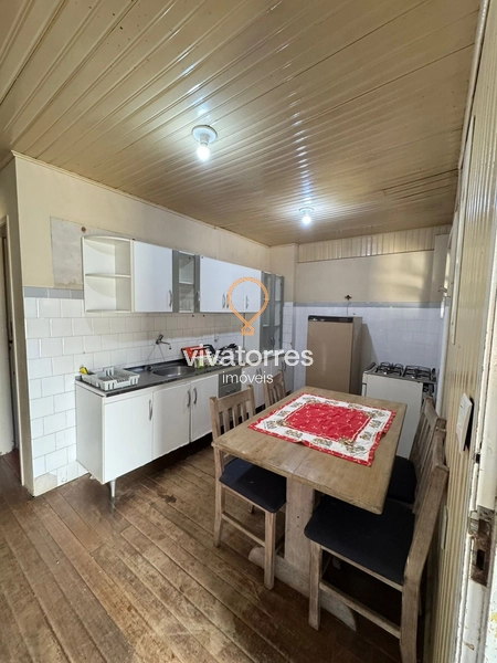 Casa com 2 dormitórios- Torres Rs-: 4ª foto da galeria de imagens do imóvel