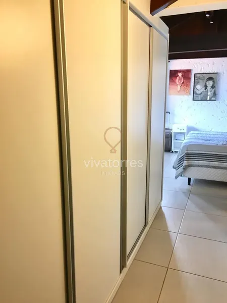 Linda casa próxima a praia: 7ª foto da galeria de imagens do imóvel