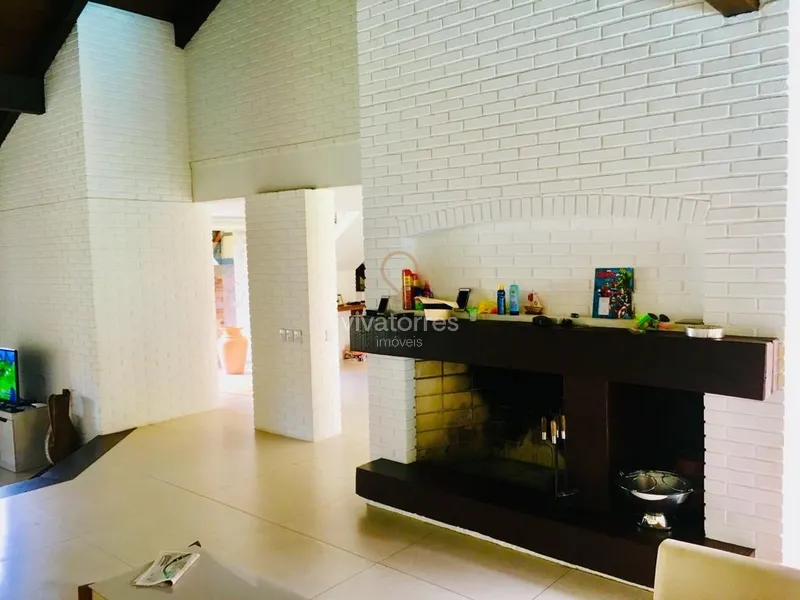 Linda casa próxima a praia: 4ª foto da galeria de imagens do imóvel