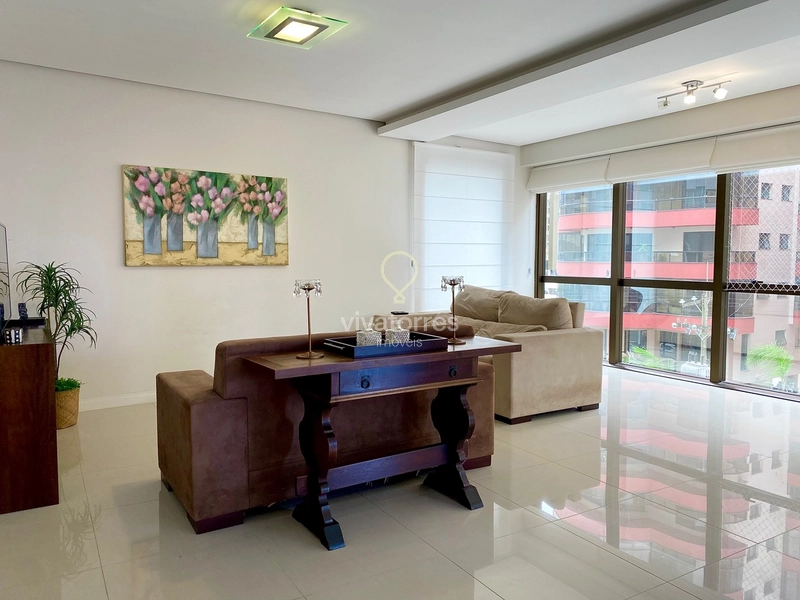Apartamento mobiliado com 3 dormitórios e sacada com churrasqueira: 5ª foto da galeria de imagens do imóvel