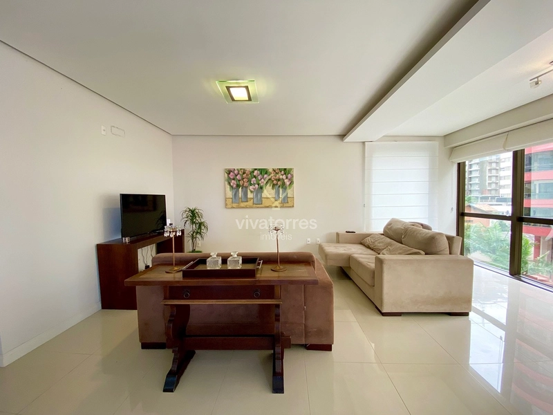 Apartamento mobiliado com 3 dormitórios e sacada com churrasqueira: 6ª foto da galeria de imagens do imóvel