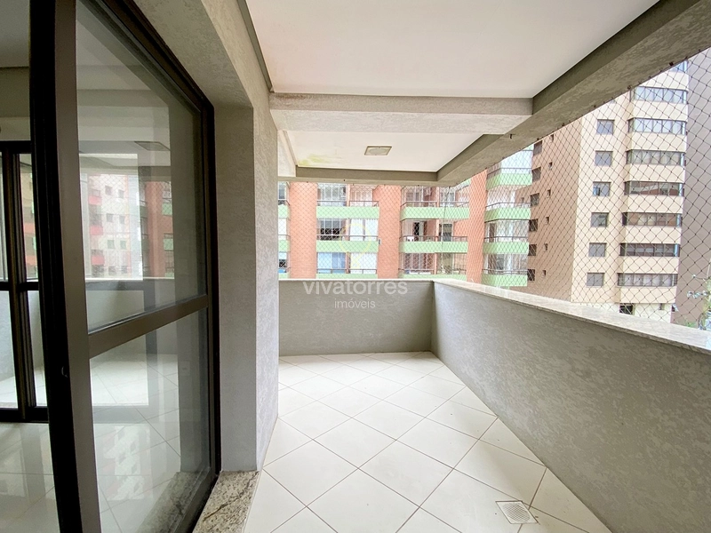 Apartamento mobiliado com 3 dormitórios e sacada com churrasqueira: 27ª foto da galeria de imagens do imóvel