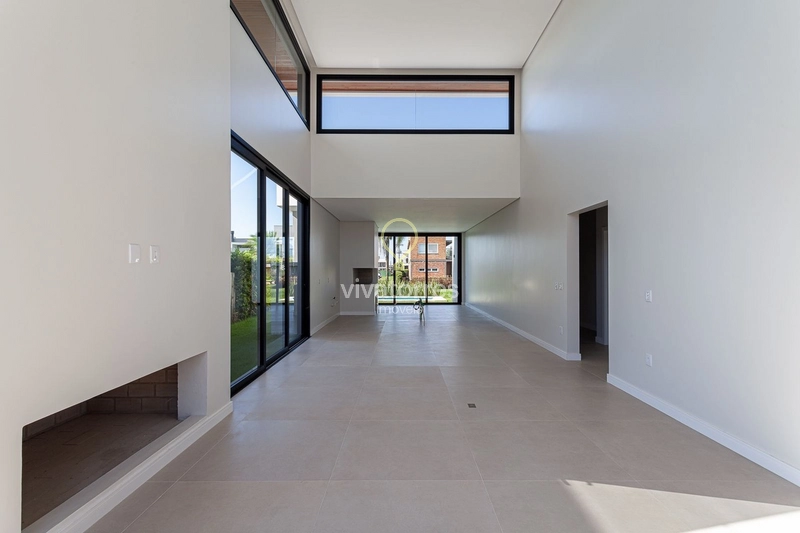 Casa de alto padrão fundos lago: 7ª foto da galeria de imagens do imóvel
