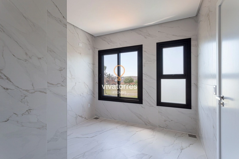Casa alto padrão com fundos para o lago: 19ª foto da galeria de imagens do imóvel