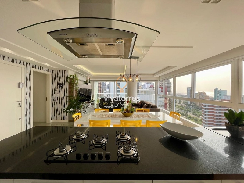 Amplo apartamento de 3 dormitórios com vista para o mar: 5ª foto da galeria de imagens do imóvel