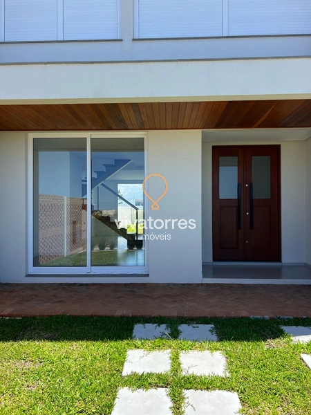 Sobrado duplex de 2 dormitórios com suíte na praia: 2ª foto da galeria de imagens do imóvel