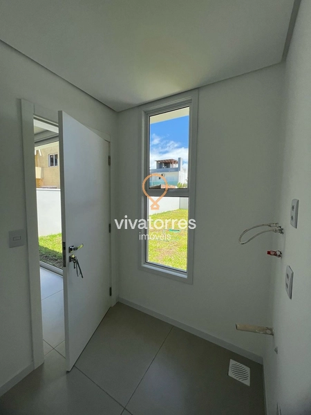 Sobrado duplex de 2 dormitórios com suíte na praia: 35ª foto da galeria de imagens do imóvel