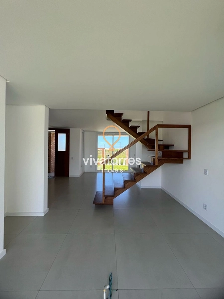 Sobrado duplex de 2 dormitórios com suíte na praia: 5ª foto da galeria de imagens do imóvel