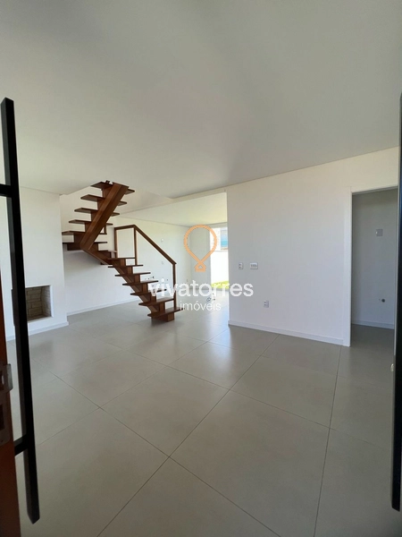 Sobrado duplex de 2 dormitórios com suíte na praia: 54ª foto da galeria de imagens do imóvel