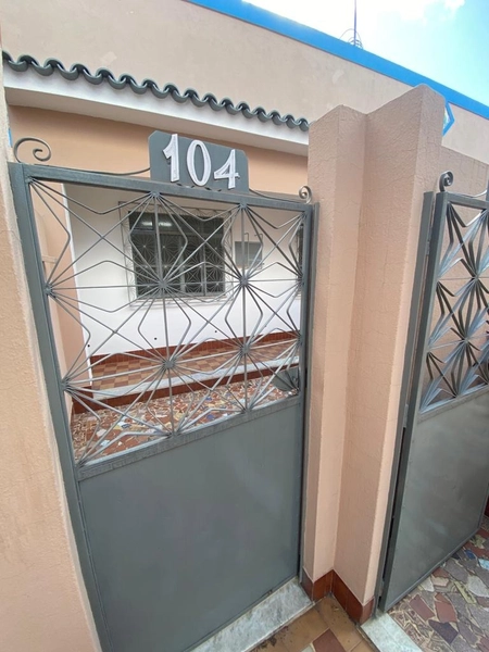 ALUGO EXCELENTE CASA COM 01 QUARTO AMPLO EM BANGU!: 3ª foto da galeria de imagens do imóvel