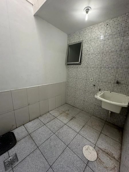 CASA EM PADRE MIGUEL COM 02 QUARTOS !: 6ª foto da galeria de imagens do imóvel