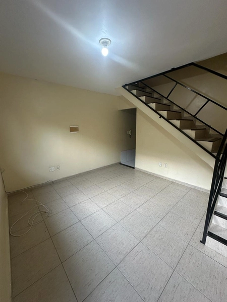 CASA EM PADRE MIGUEL COM 02 QUARTOS !: 3ª foto da galeria de imagens do imóvel