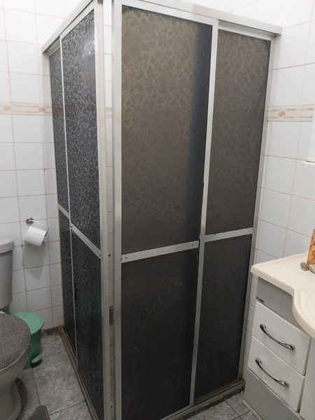 VENDO EXCELENTE CASA COM 02 QUARTOS EM BANGU!!!: 8ª foto da galeria de imagens do imóvel