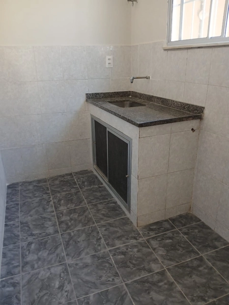 ALUGO CASA DE FUNDOS COM 02 QUARTOS!: 5ª foto da galeria de imagens do imóvel