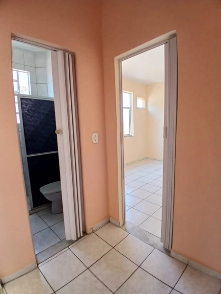ALUGU CASA COM 02 QUARTOS EM PADRE MIGUEL!: 5ª foto da galeria de imagens do imóvel