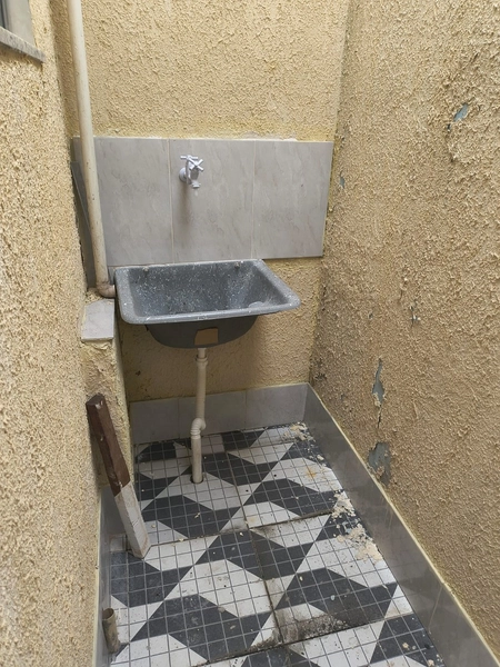 ALUGO CASA COM 01 QUARTO EM PADRE MIGUEL!: 2ª foto da galeria de imagens do imóvel