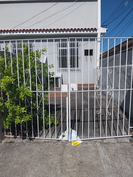 ALUGO CASA EM PADRE MIGUEL !: 1ª foto da galeria de imagens do imóvel