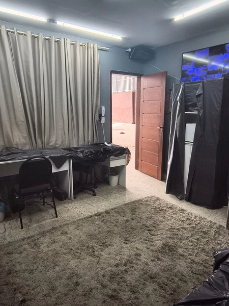 ALUGO GALPÃO NA AVENIDA BRASIL!: 4ª foto da galeria de imagens do imóvel