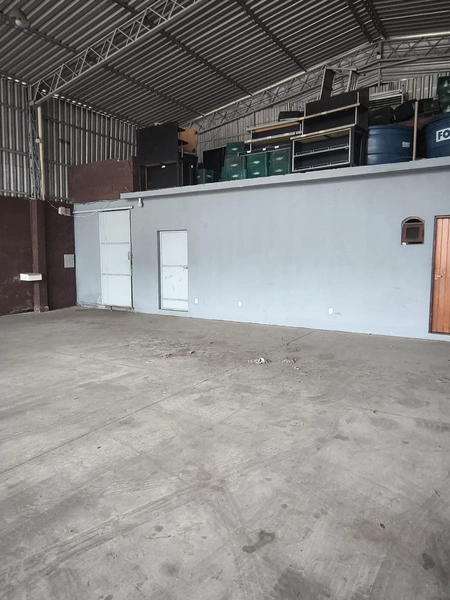 ALUGO GALPÃO NA AVENIDA BRASIL!: 9ª foto da galeria de imagens do imóvel